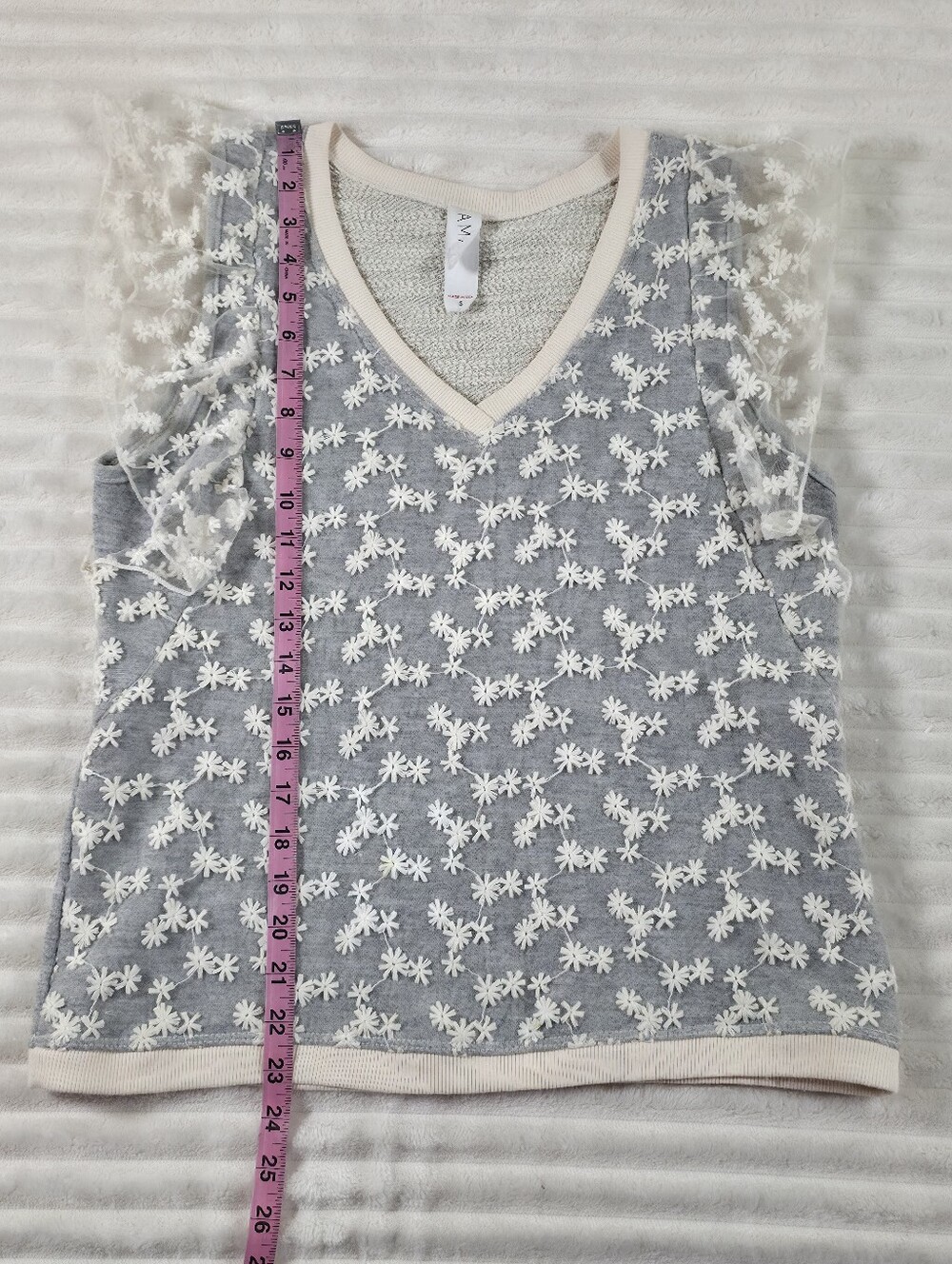 AMADI x ANTHROPOLOGIE Applique Floral Flutter Short Sleeve Top White&Gray Small - Picture 5 of 8